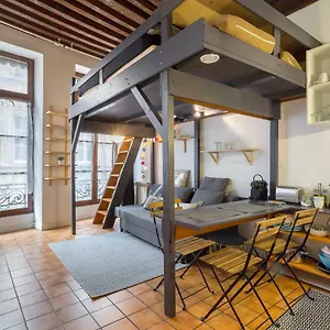 https://la-fenetre-saint-jean.hotels-rhonealpes.com